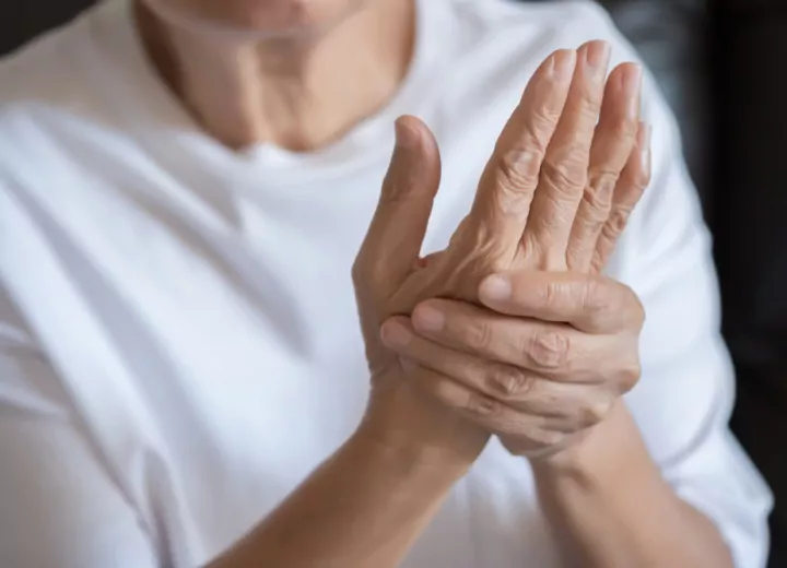 Ревматоидный артрит: как распознать и как лечить?