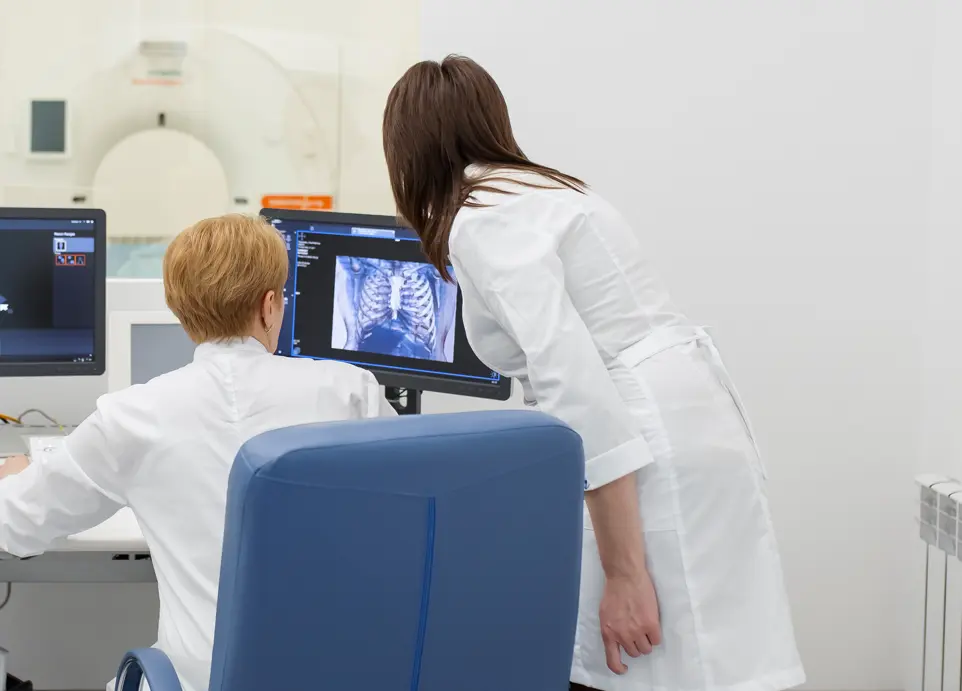 Как распознать симптомы воспаления легких и как его вылечить?