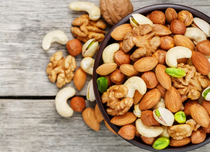 Чим корисні горіхи і скільки їх можна з'їсти без шкоди для здоров'я?