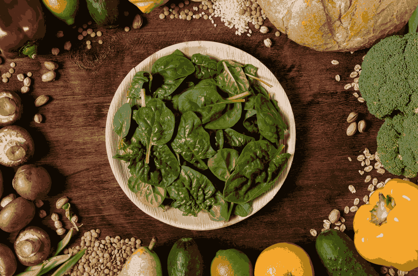 Чем полезен шпинат и какие блюда с ним приготовить: советы диетологов