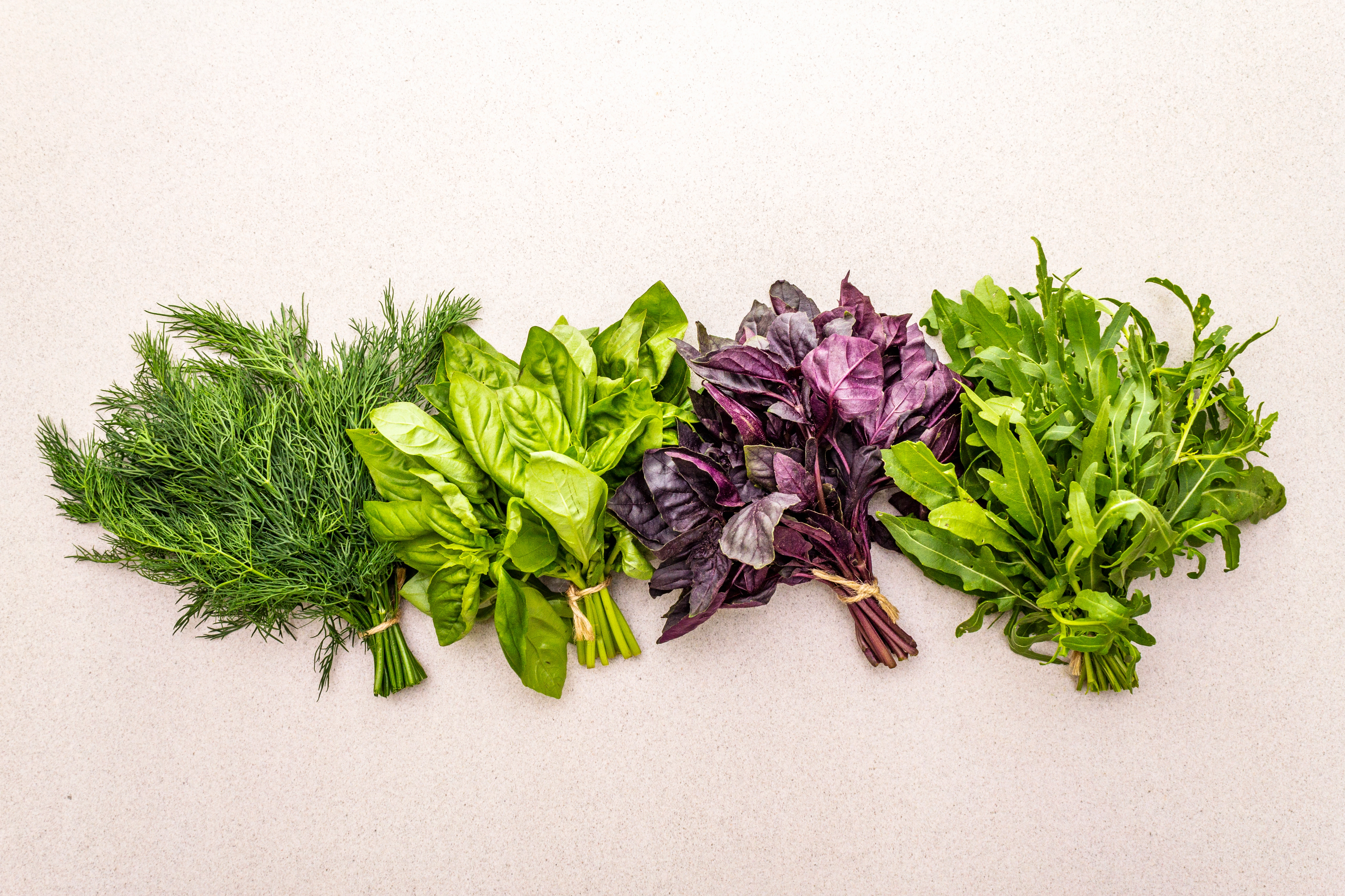 Чим корисна зелень і скільки її можна з'їсти без шкоди для здоров'я?