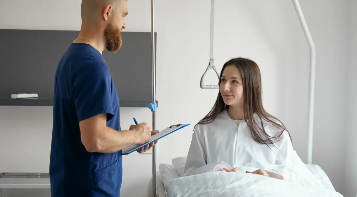 Пластичний хірург чи косметолог: коли достатньо процедур, а коли потрібна операція?