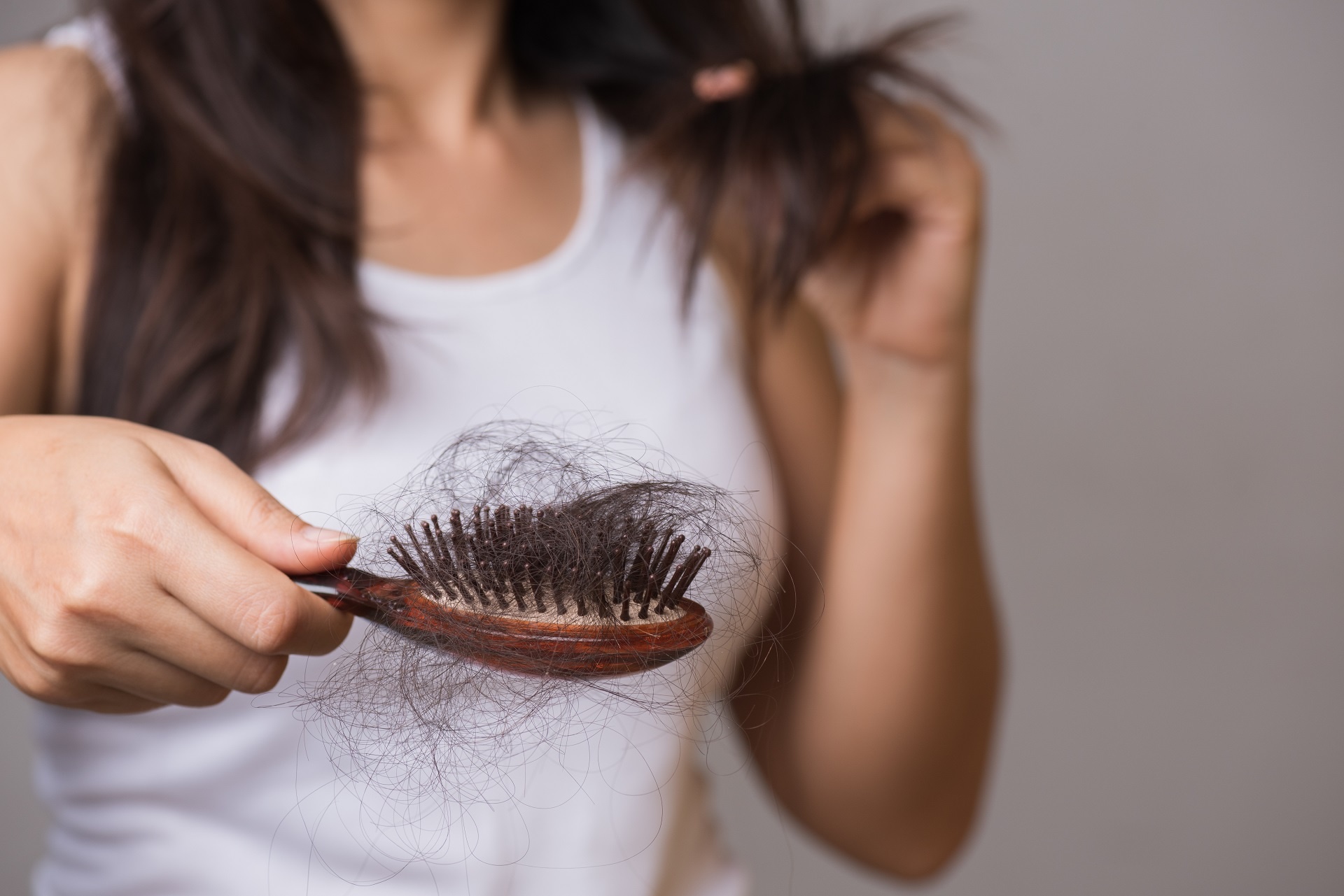 Почему выпадают волосы — блог медицинского центра ОН Клиник