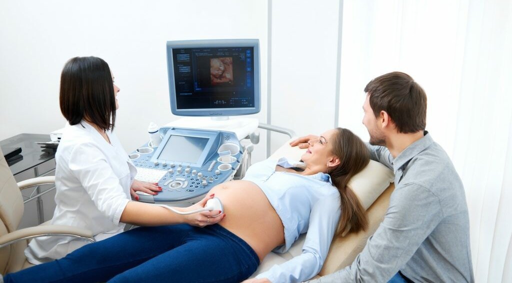 Навіщо робити УЗД скринінг під час вагітності?