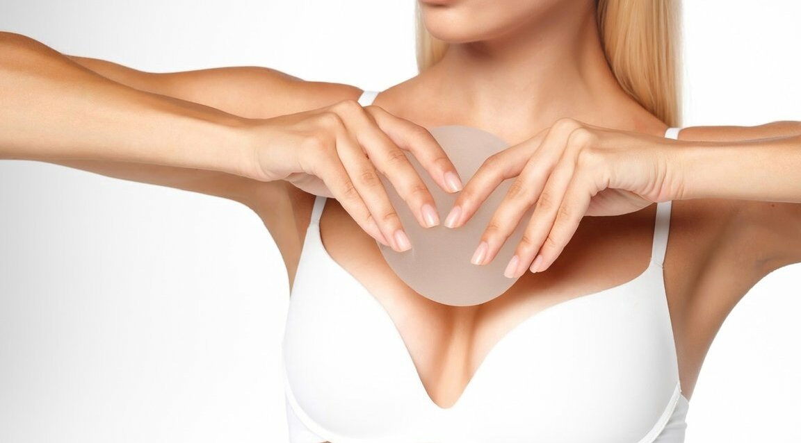 Як проводяться пластичні операції на грудях?