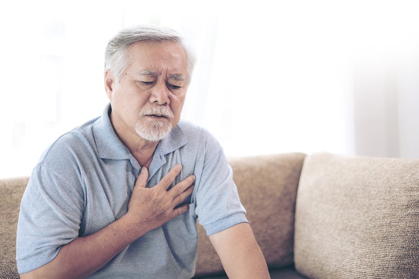 Как помочь пожилому человеку с заболеваниями сердца
