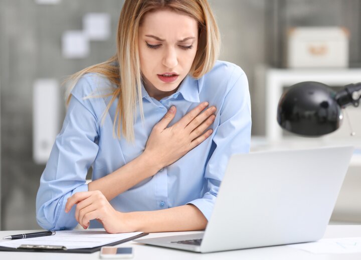 Боль в груди: стенокардия или невралгия?