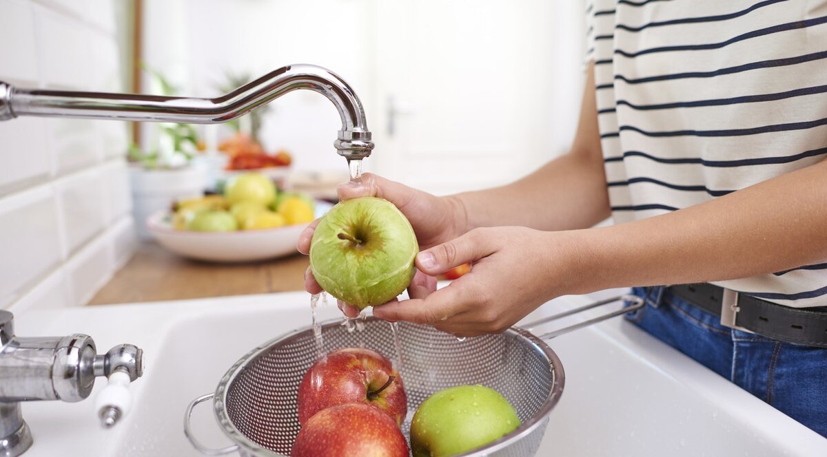 Як правильно мити овочі та фрукти?
