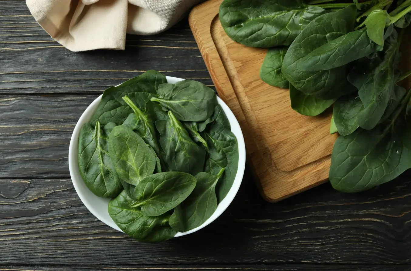 Як виглядає шпинат?