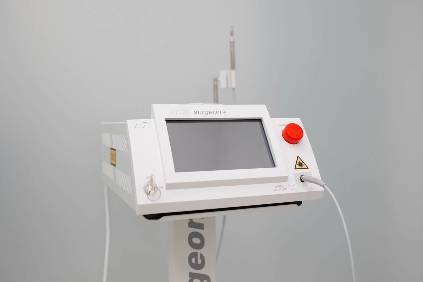 Апарат для лікування Surgeon+ в медичному центрі  «ОН Клінік Харків»