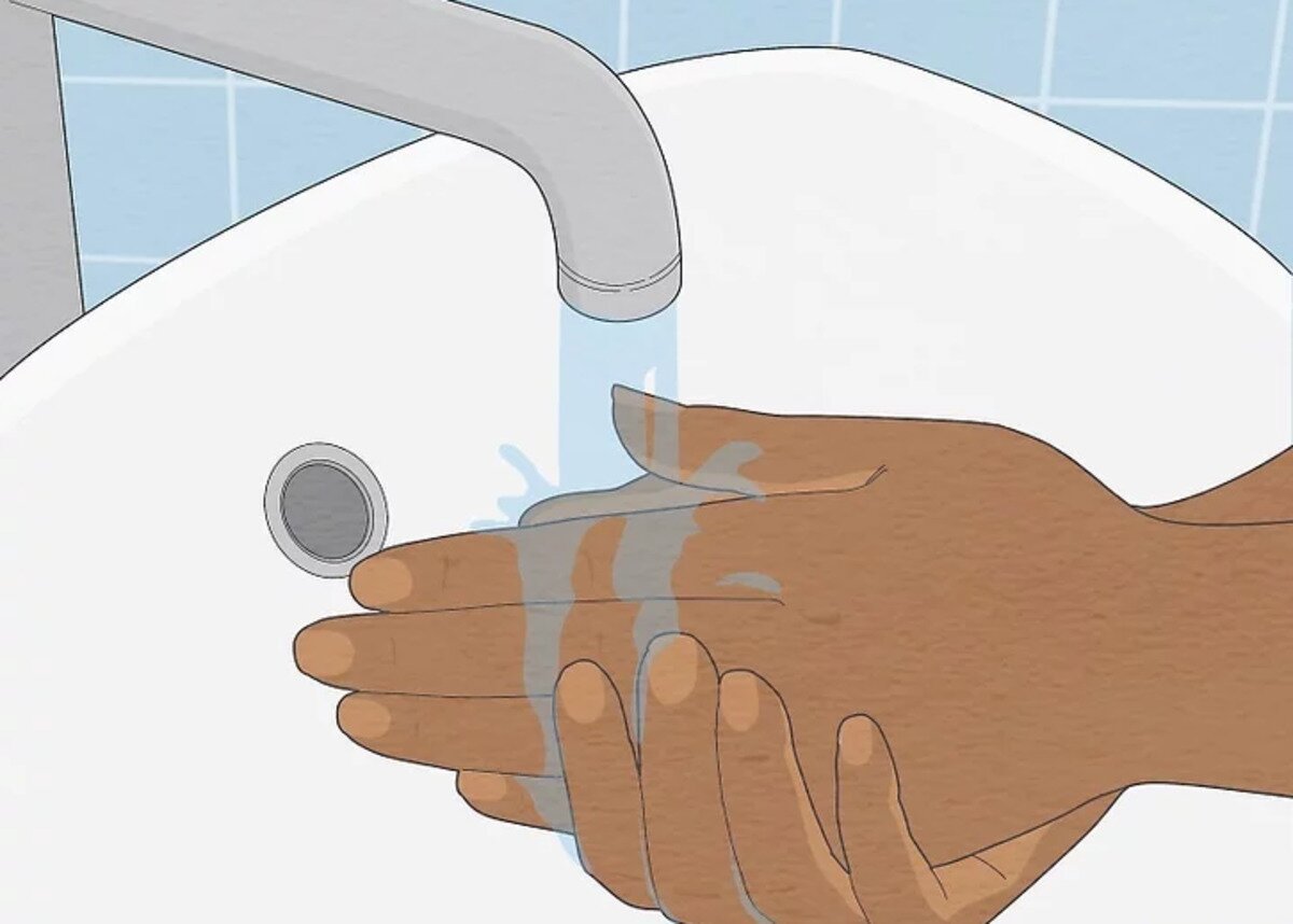 Шаг 1. Вымойте руки перед введением менструальной чаши