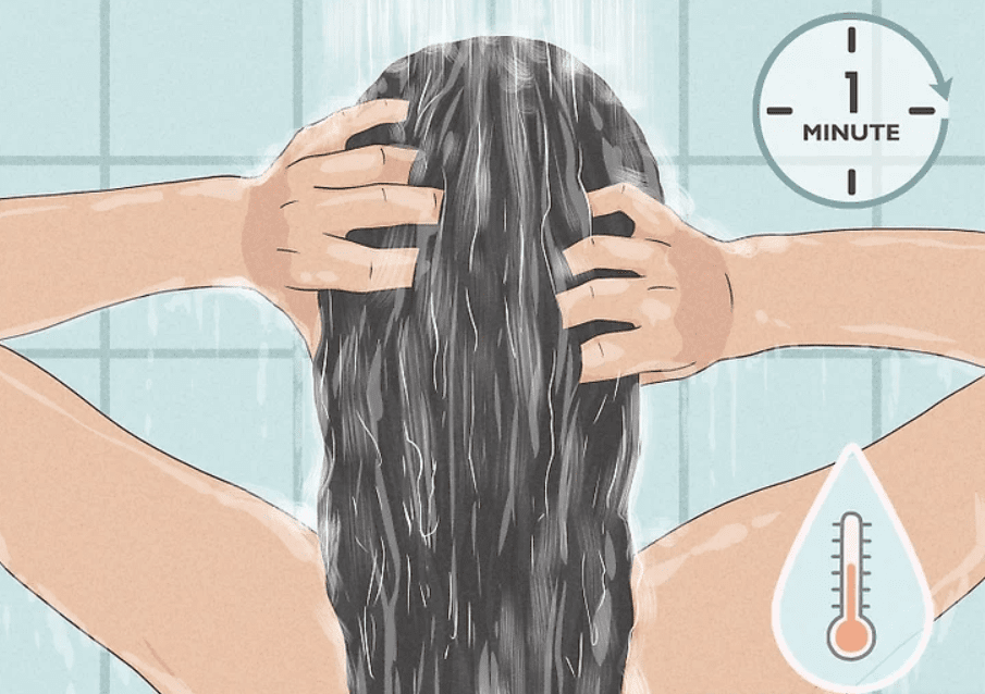 Намочити волосся теплою водою