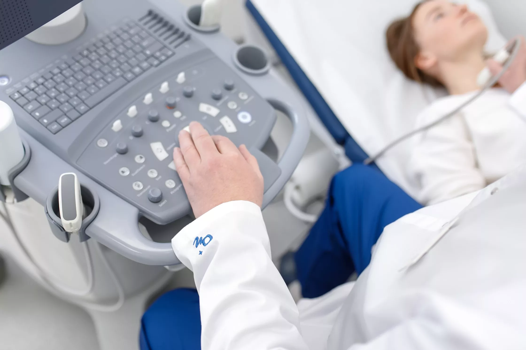 аппарат для проведения УЗИ в медицинском центре ОН Клиник Харьков Левада