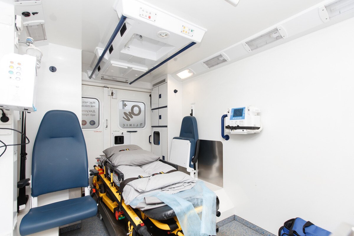 Внутрішнє обладнання реанімобіля