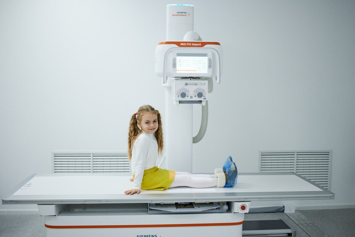 Проведення рентгену в дитячому відділенні